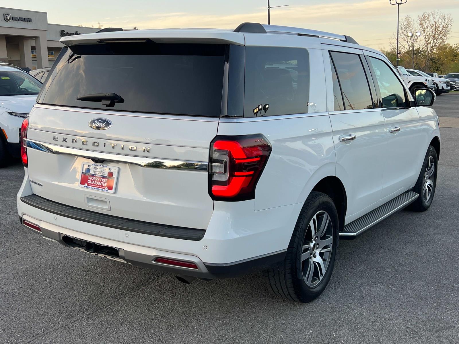 2023 Ford Expedition Limited 4x2 photo