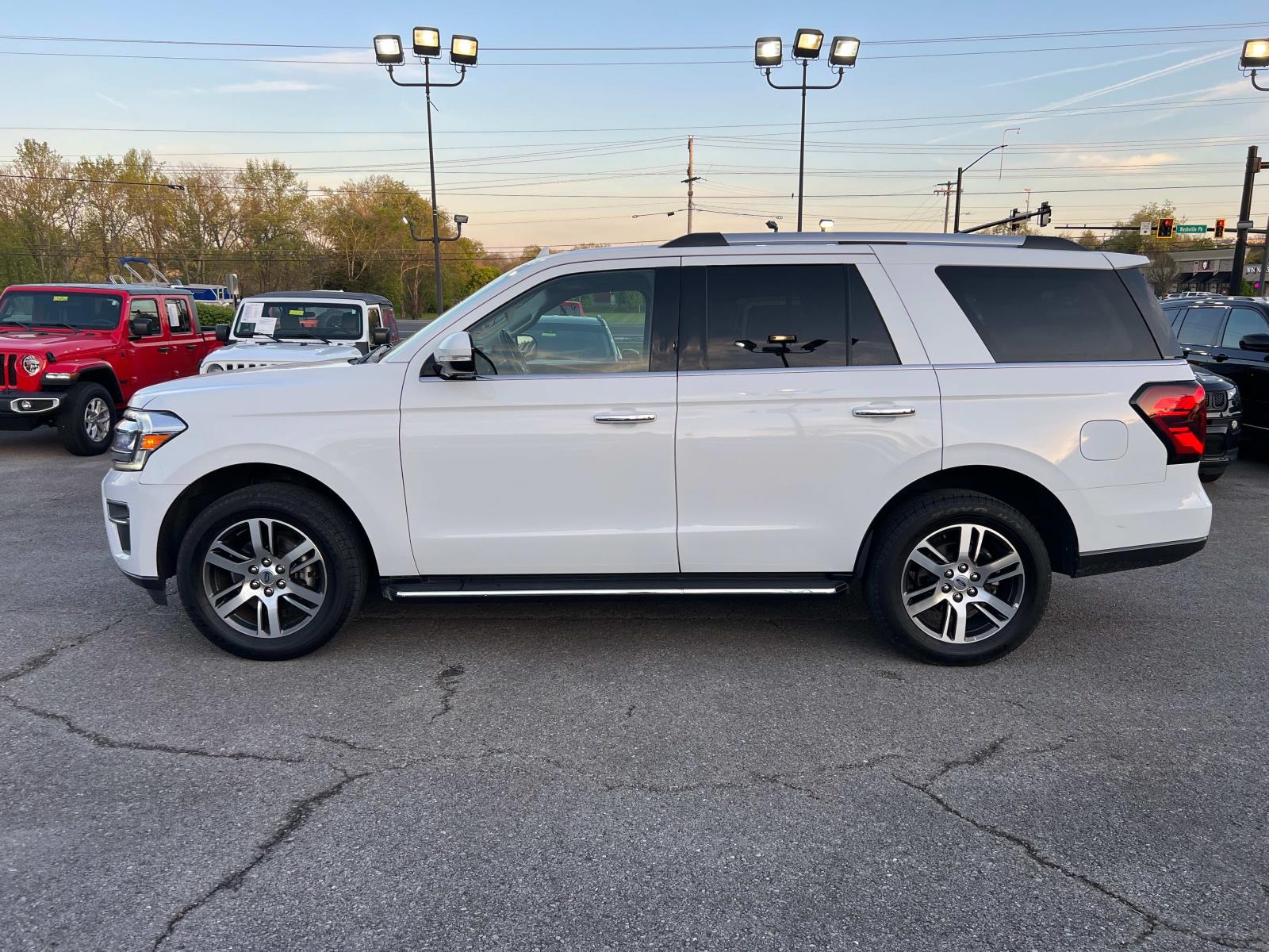2023 Ford Expedition Limited 4x2 photo