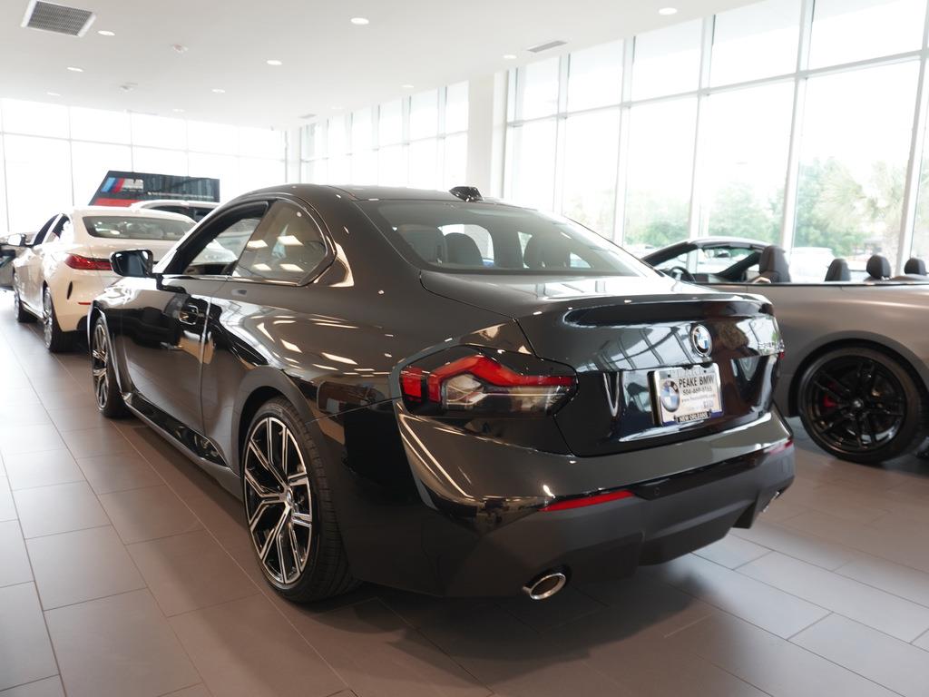 2024 BMW 2 Series 230iCP photo