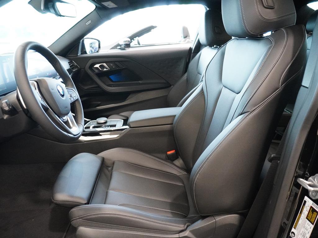 2024 BMW 2 Series 230iCP photo