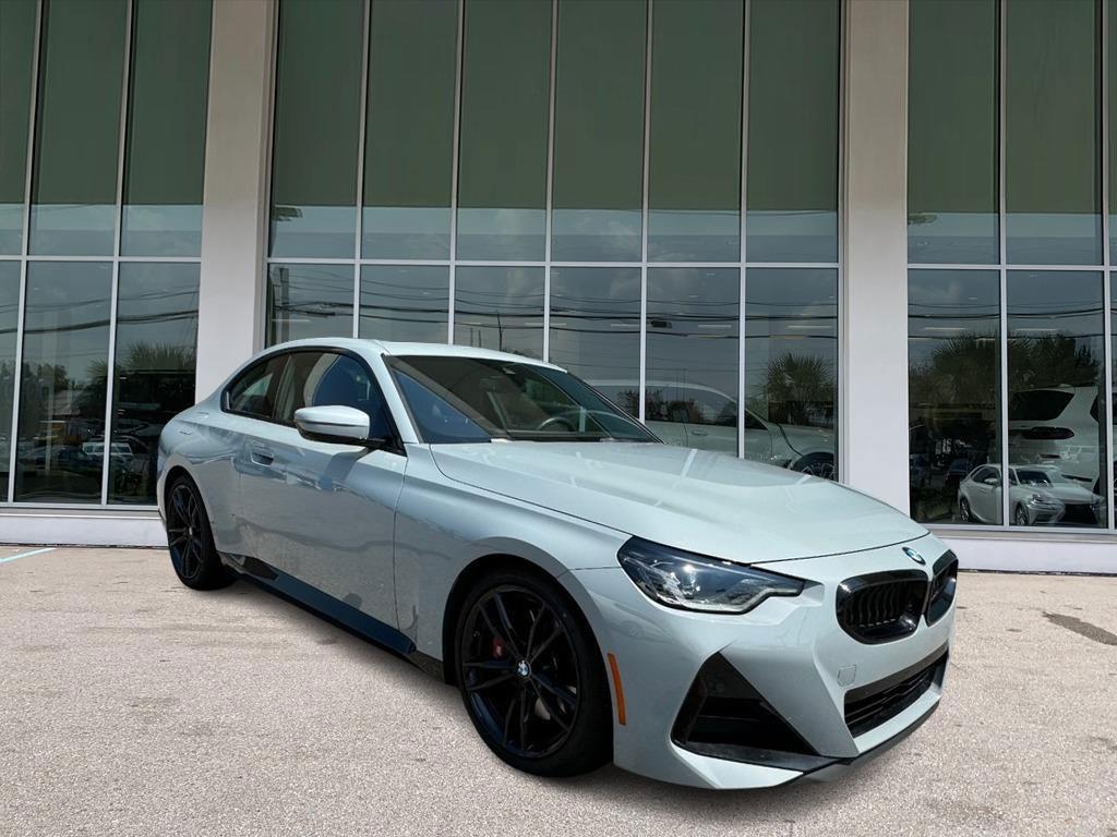 2024 BMW 2 Series 230i photo