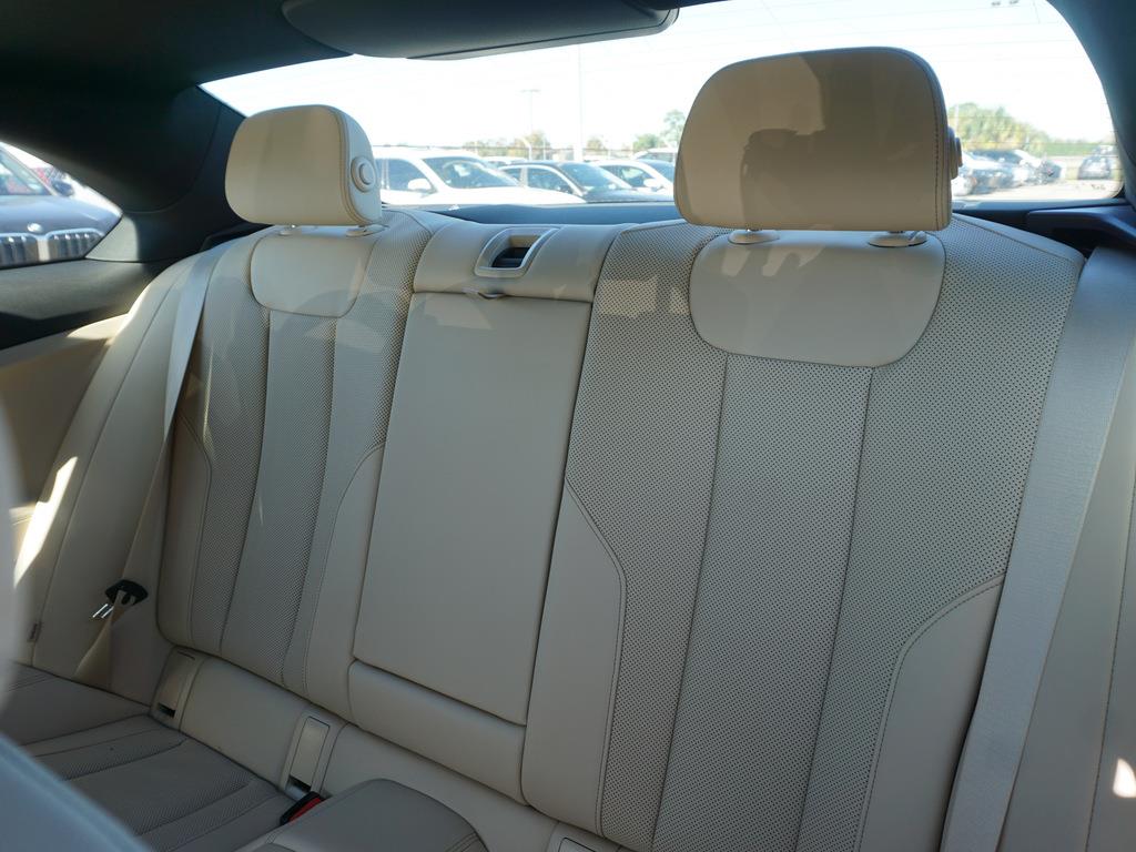 2024 BMW 2 Series 230iCP photo