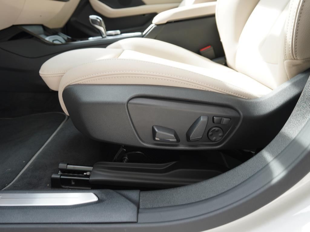 2024 BMW 2 Series 228iGC photo