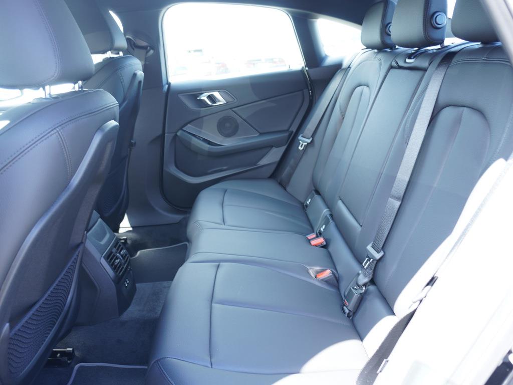 2024 BMW 2 Series 228iGC photo