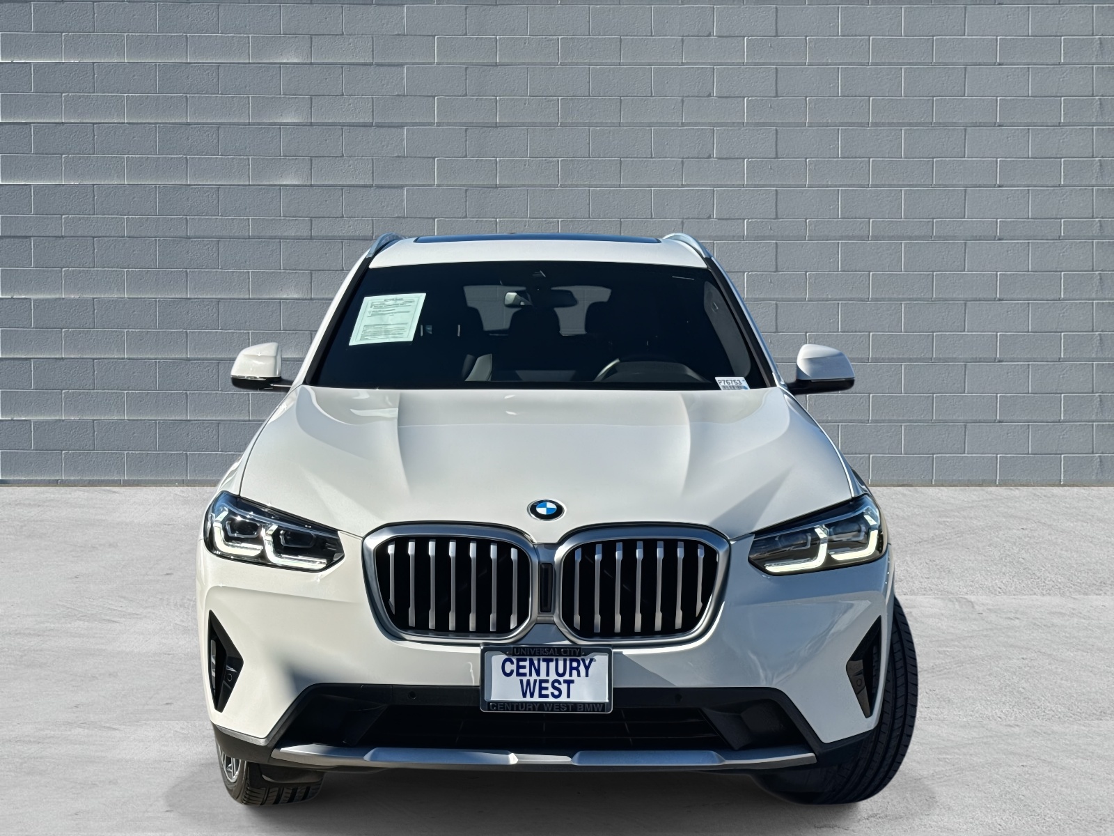 View vehicle photo 2
