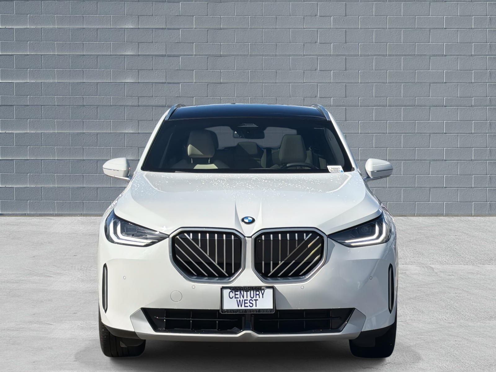 View vehicle photo 2