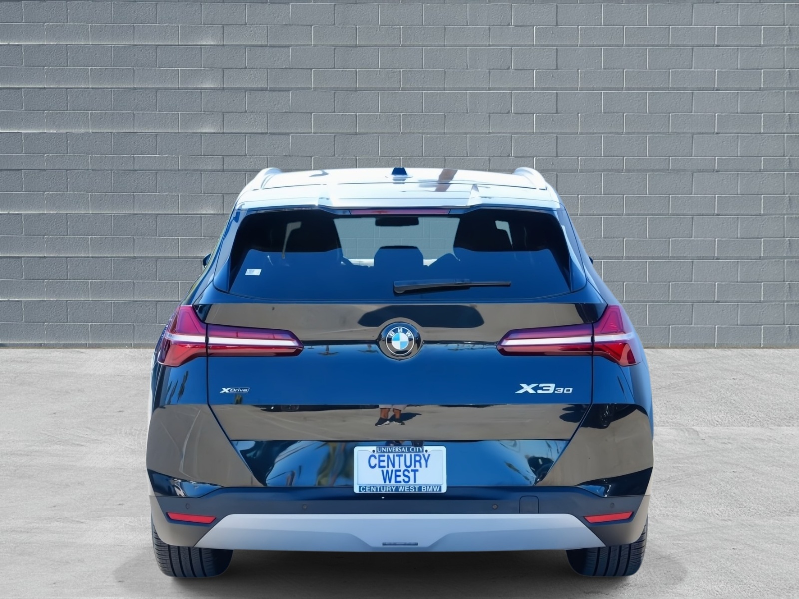 View vehicle photo 4