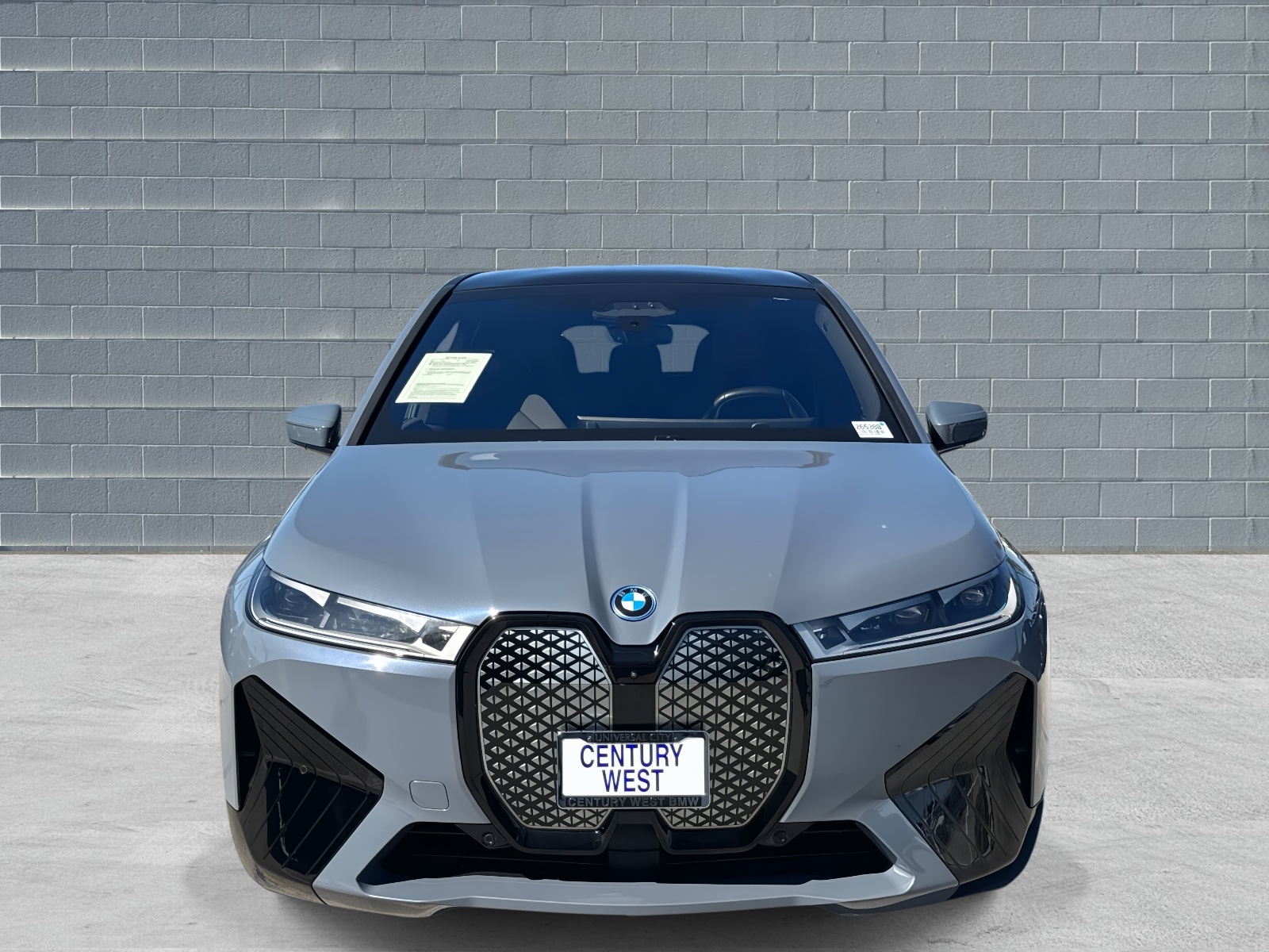 View vehicle photo 2