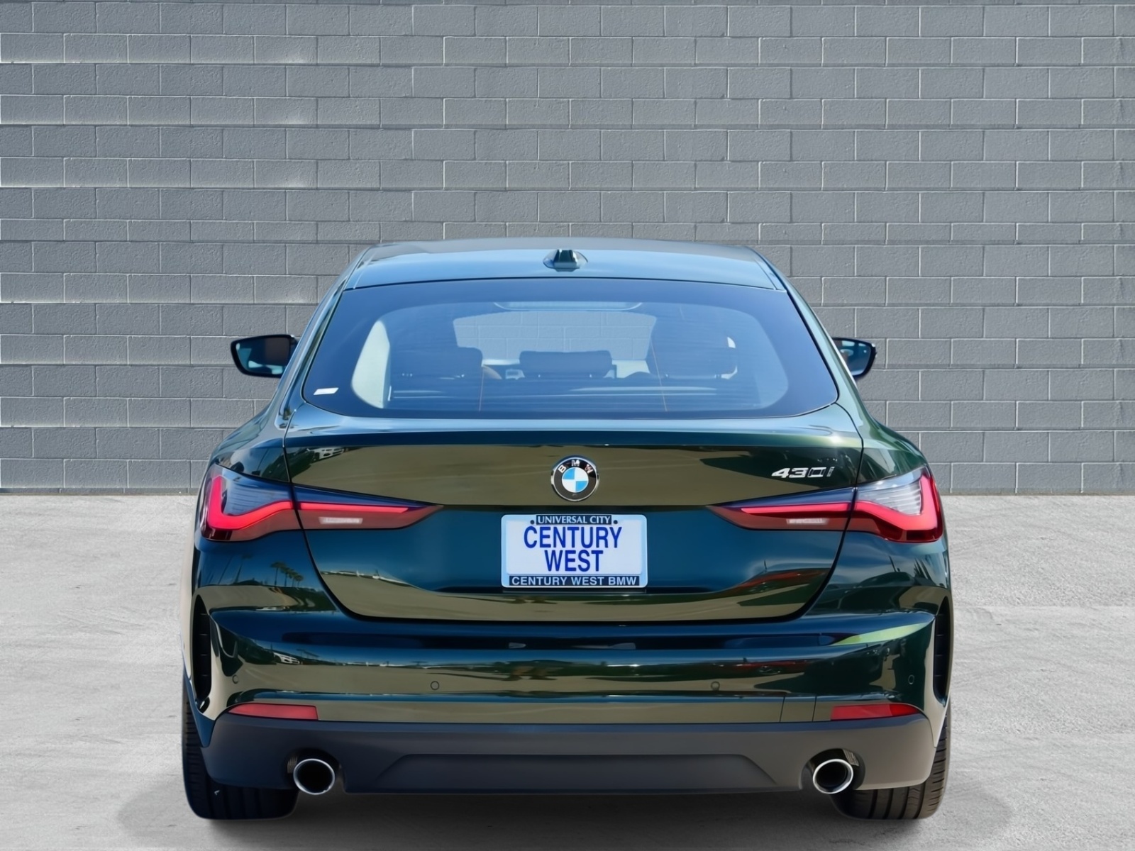 View vehicle photo 4