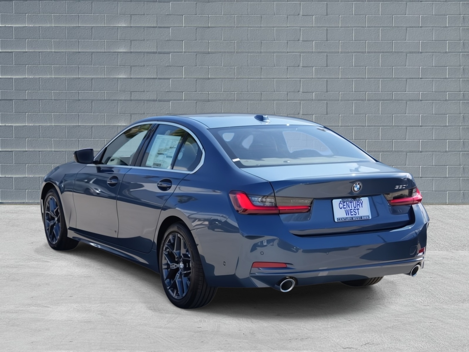 View vehicle photo 3