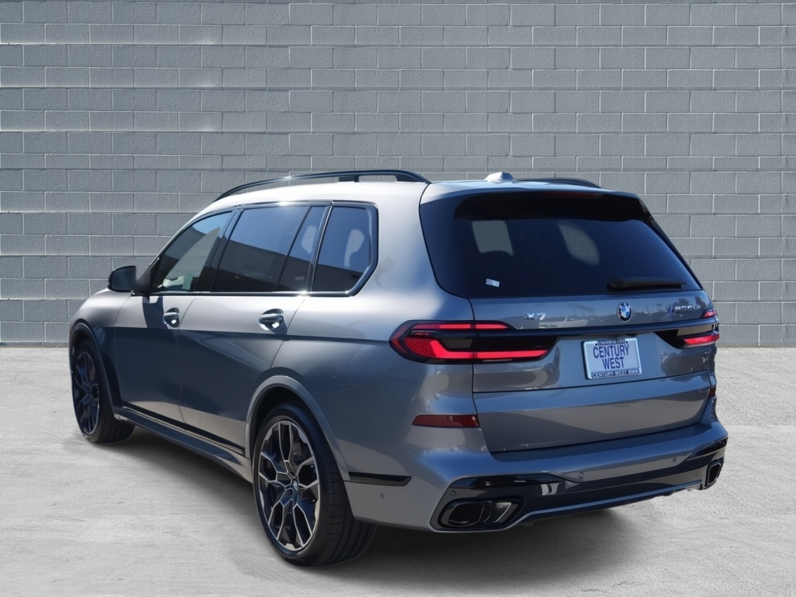 View vehicle photo 6