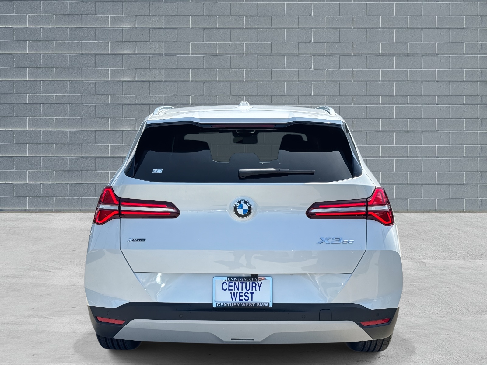View vehicle photo 3