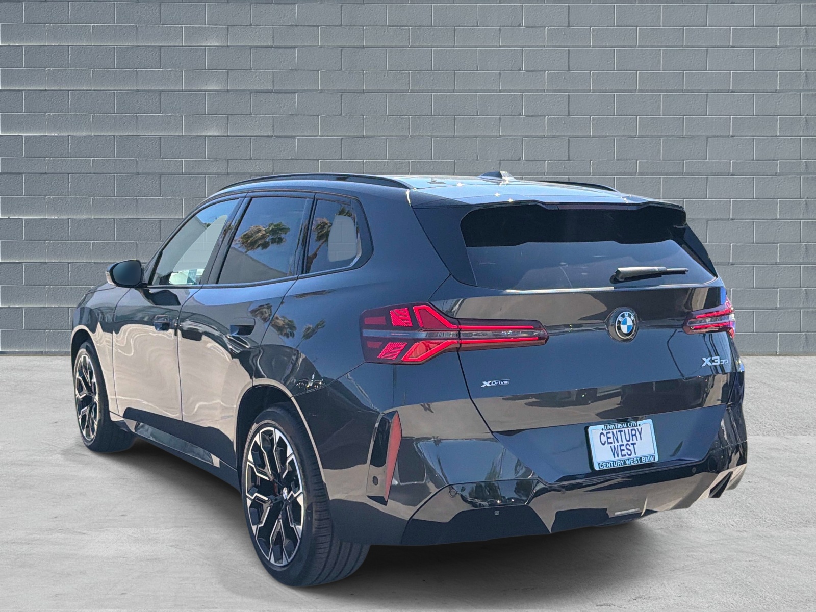 View vehicle photo 3