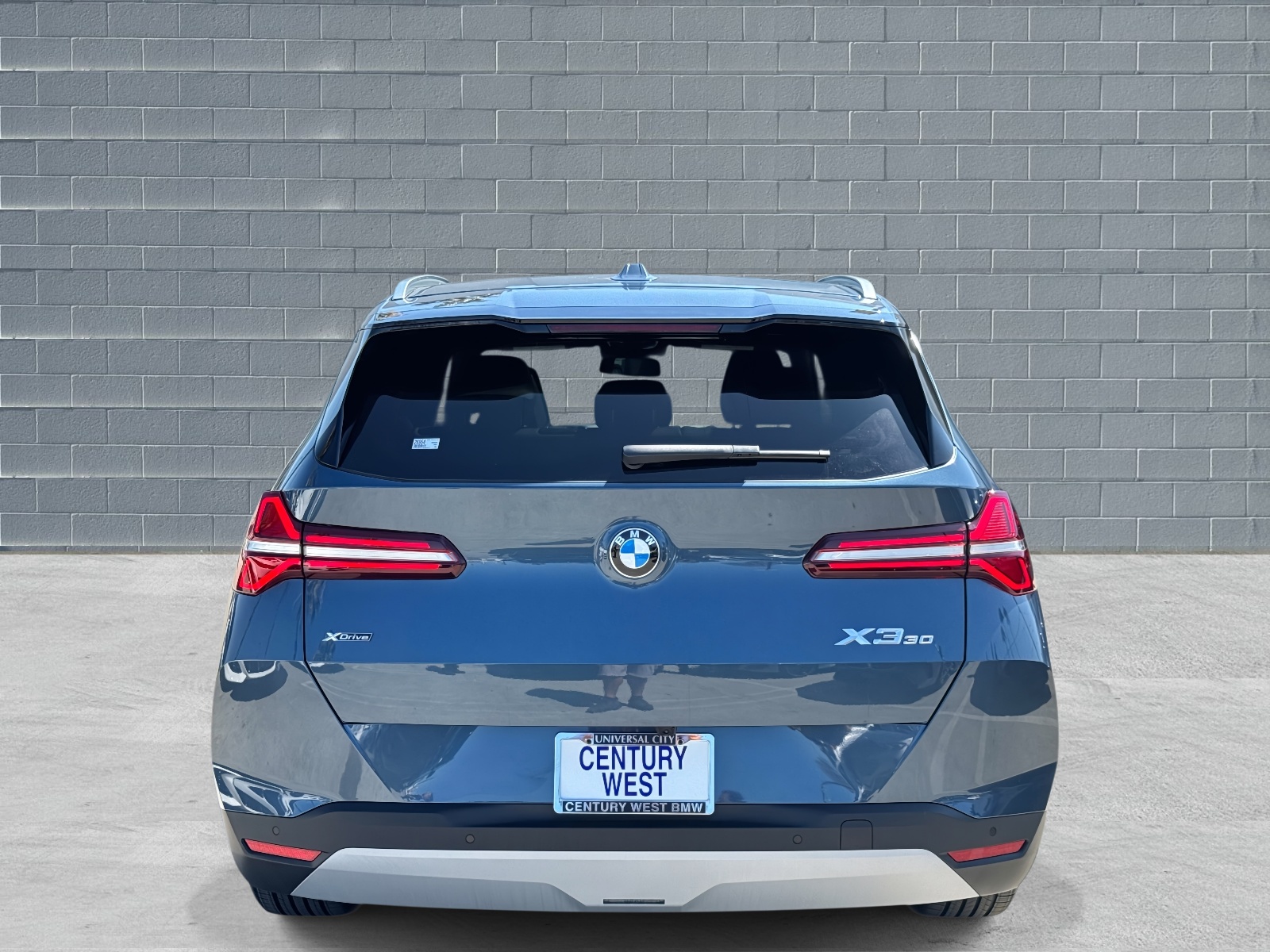 View vehicle photo 3