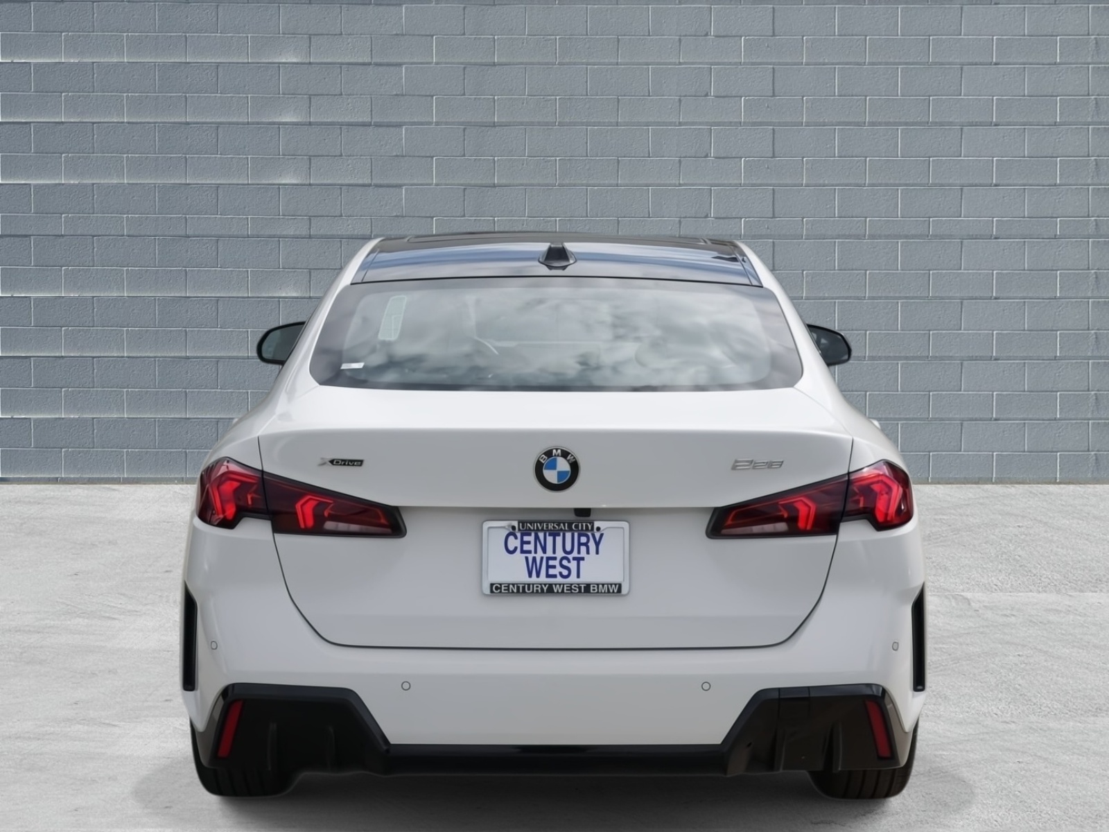 View vehicle photo 3