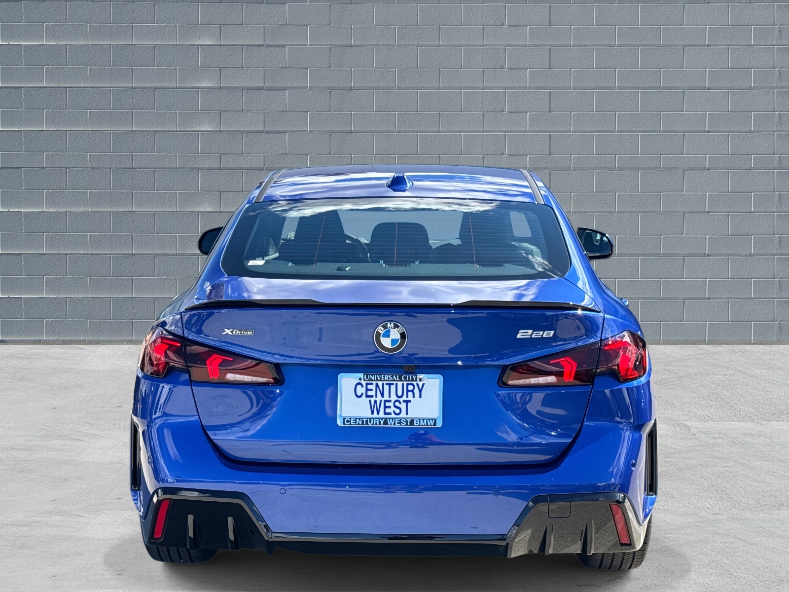 View vehicle photo 3