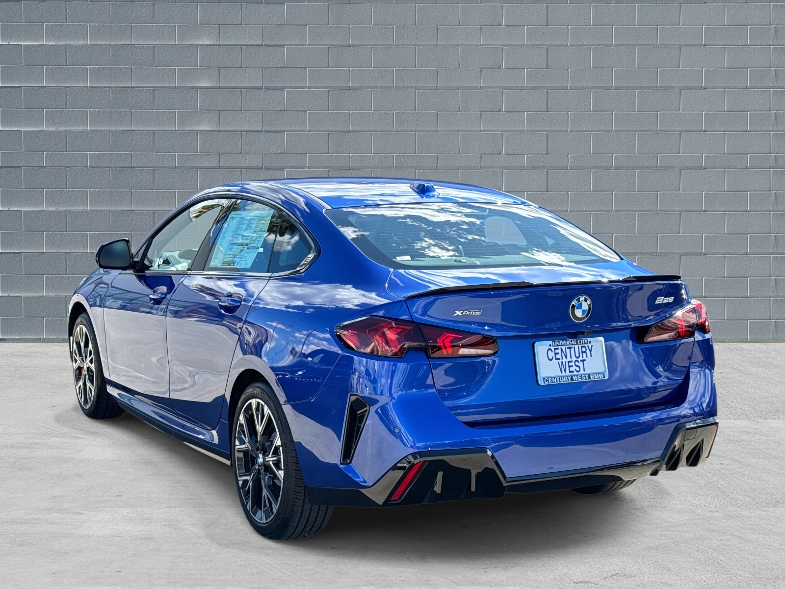 View vehicle photo 4
