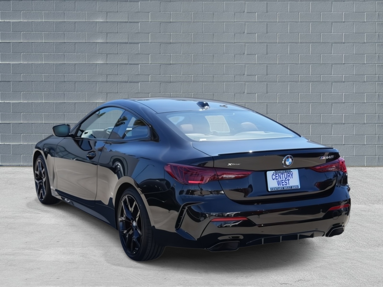 View vehicle photo 3