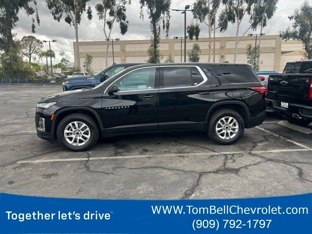Black 2022 Chevrolet Traverse LS FWD SUV / Crossover Front-Wheel Drive Automatic