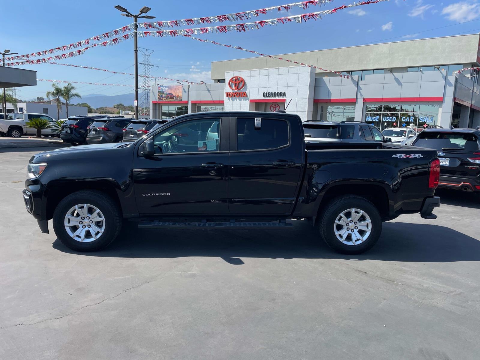 2021 Chevrolet Colorado LT photo 7