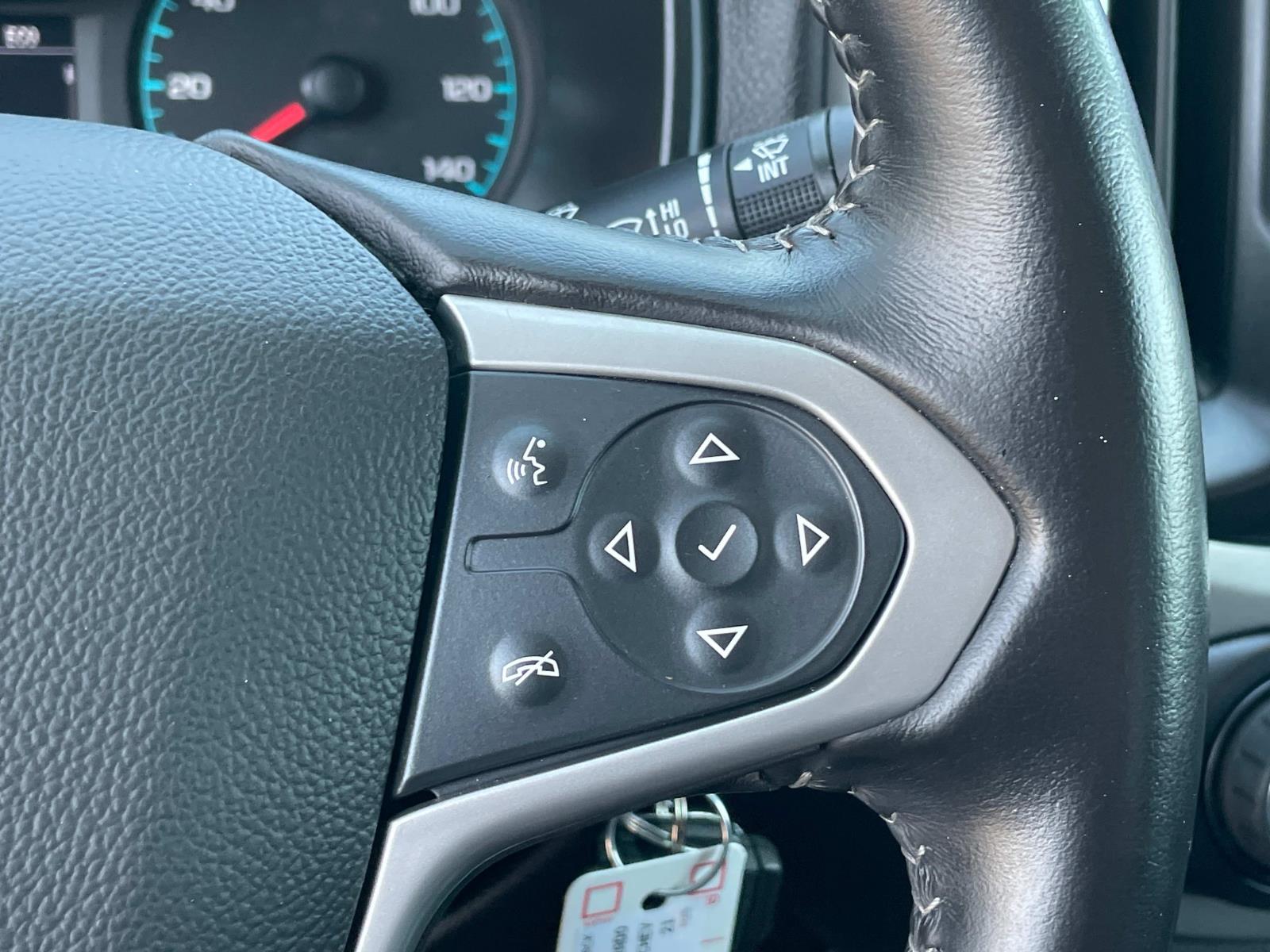 2021 Chevrolet Colorado LT photo 12