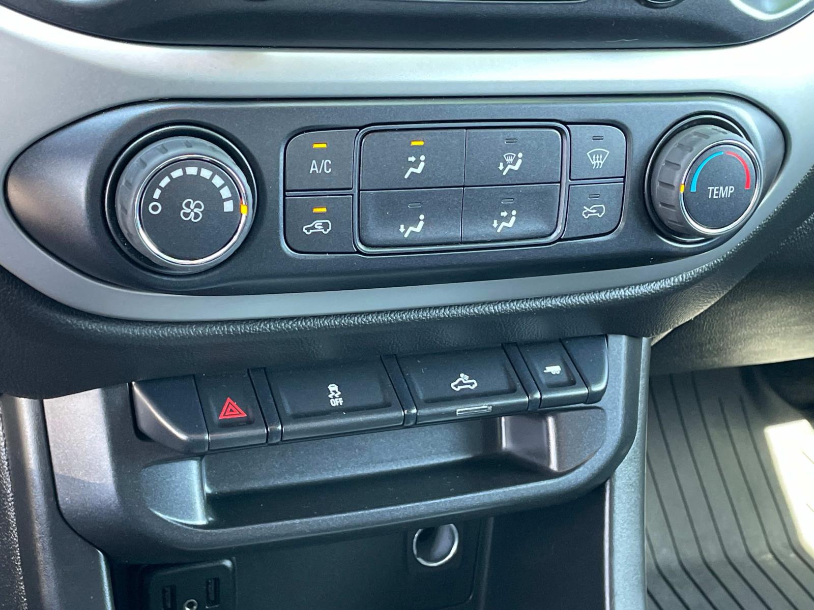 2021 Chevrolet Colorado LT photo 16
