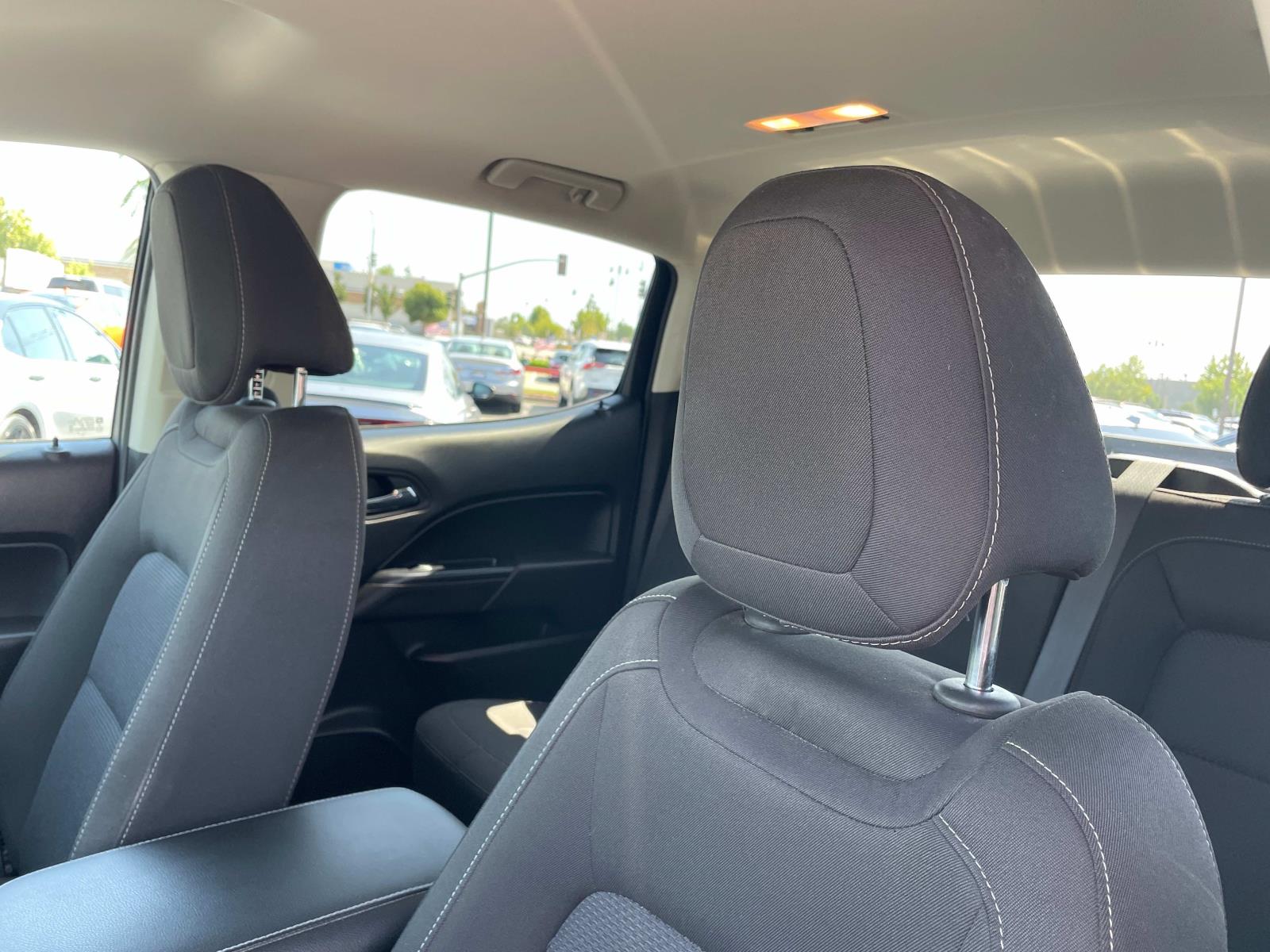 2021 Chevrolet Colorado LT photo 21