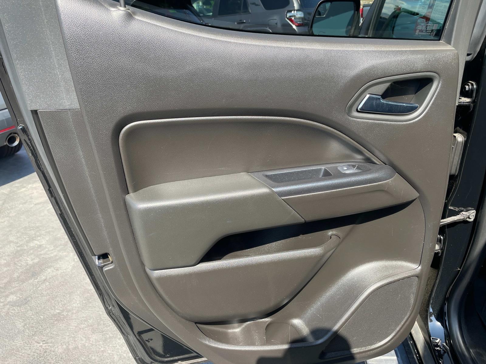 2021 Chevrolet Colorado LT photo 22