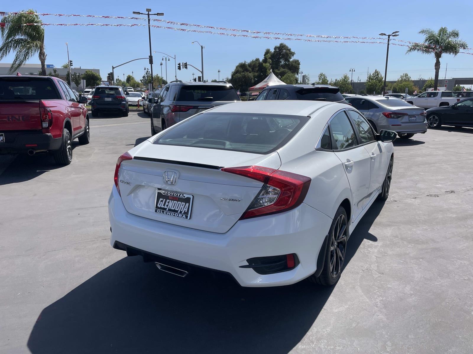 2021 Honda Civic Sport photo 4