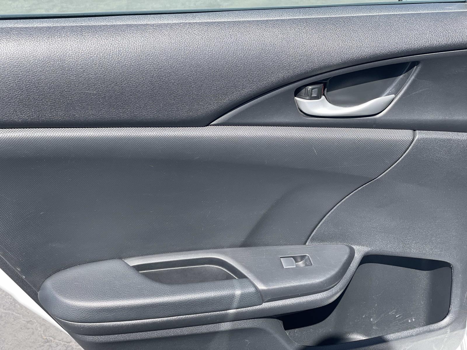 2021 Honda Civic Sport photo 23