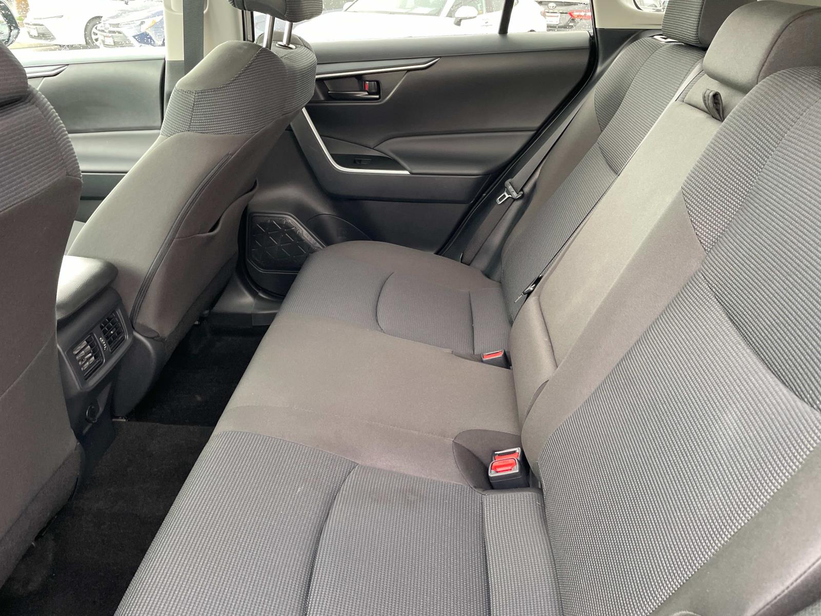 2025 Toyota RAV4 LE photo 19