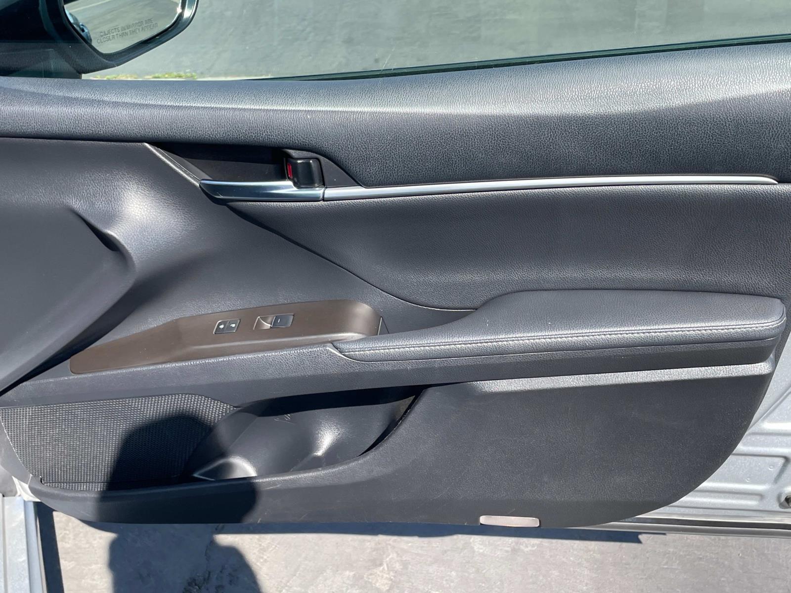 2023 Toyota Camry XSE photo 23