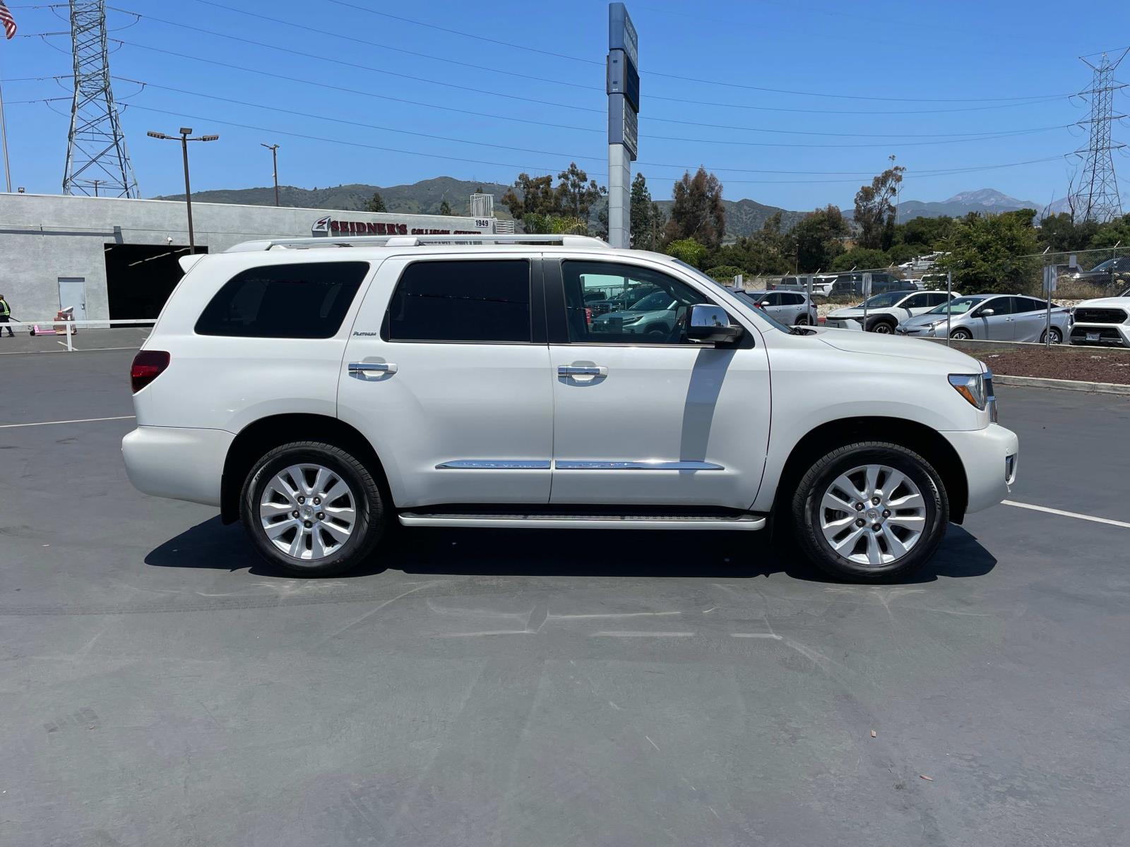 2020 Toyota Sequoia Platinum photo 2