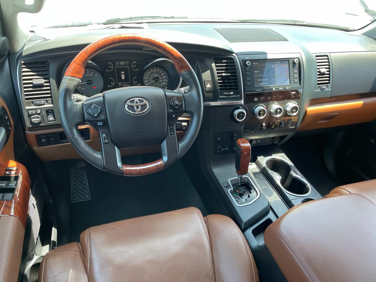 2020 Toyota Sequoia Platinum photo 8