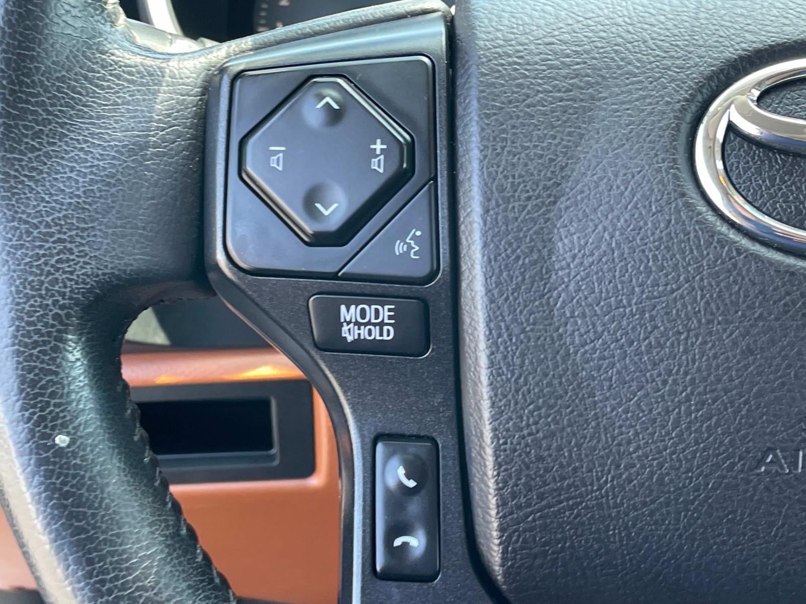 2020 Toyota Sequoia Platinum photo 10
