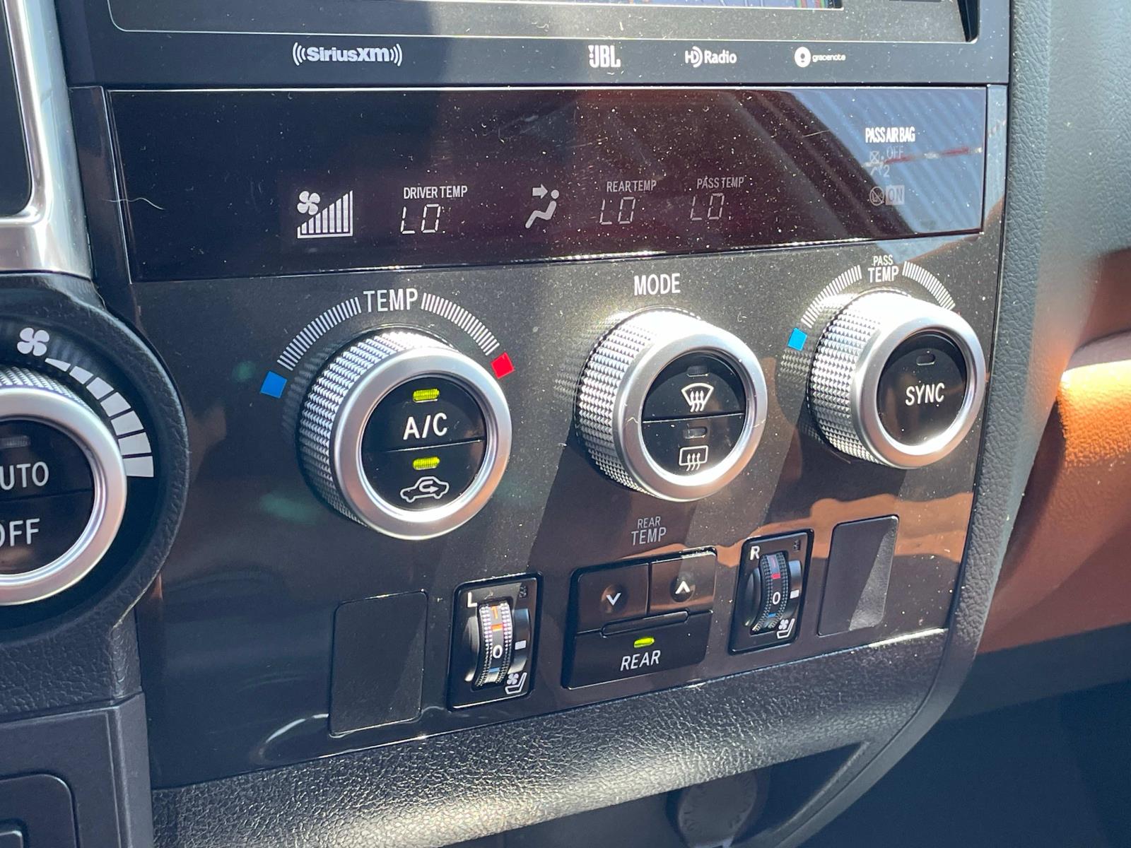 2020 Toyota Sequoia Platinum photo 14