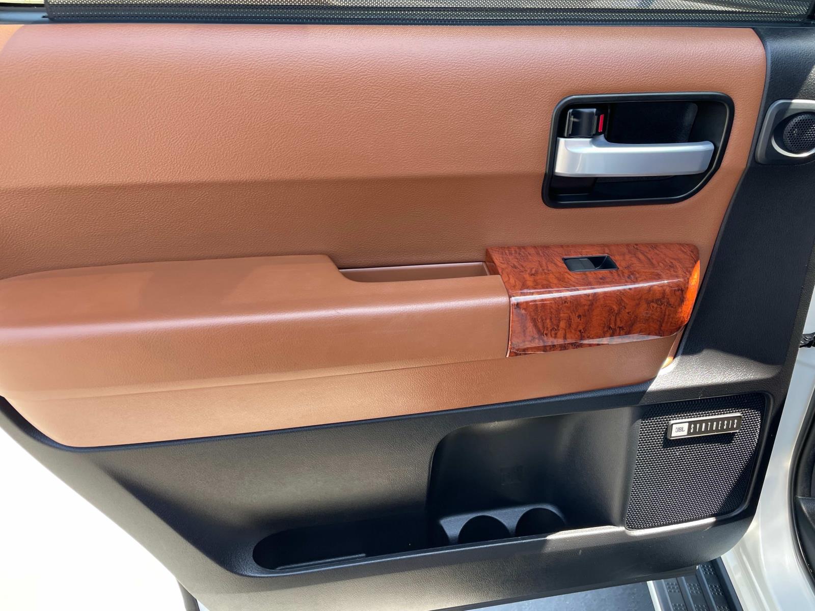 2020 Toyota Sequoia Platinum photo 24