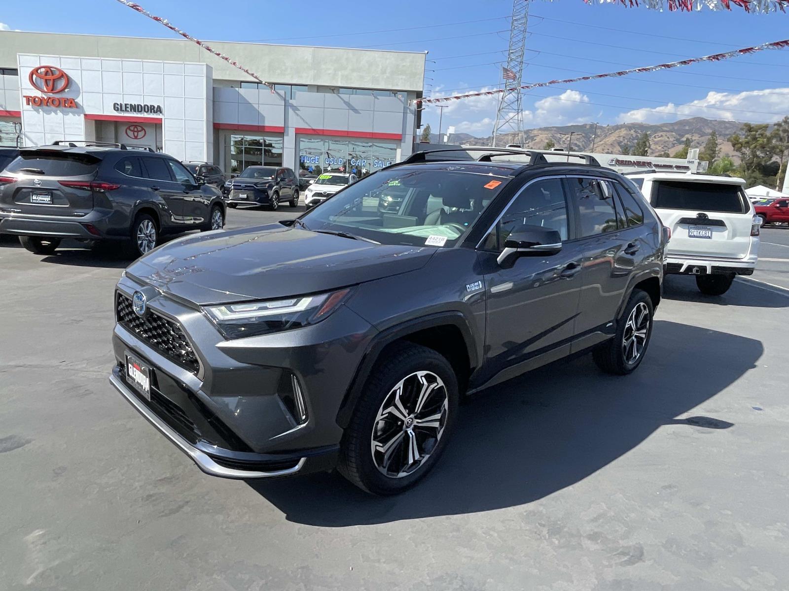 2024 Toyota RAV4 Prime XSE photo 4