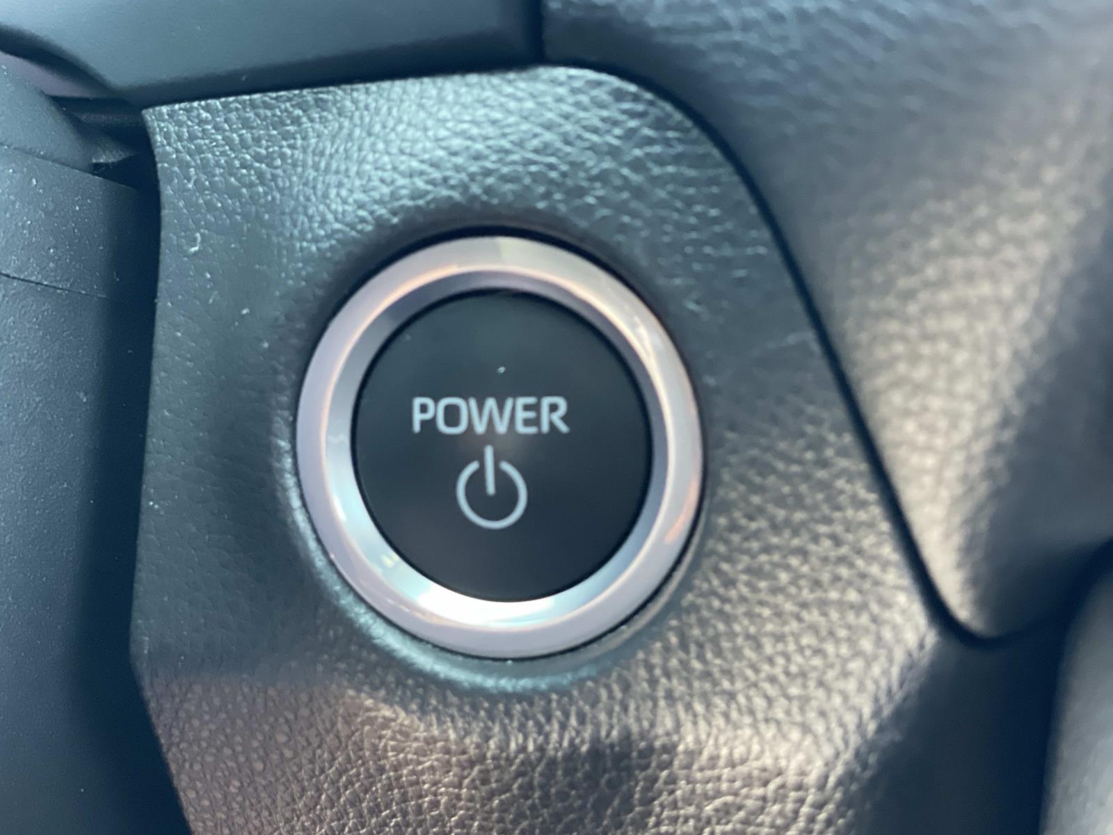 2024 Toyota RAV4 Prime XSE photo 14