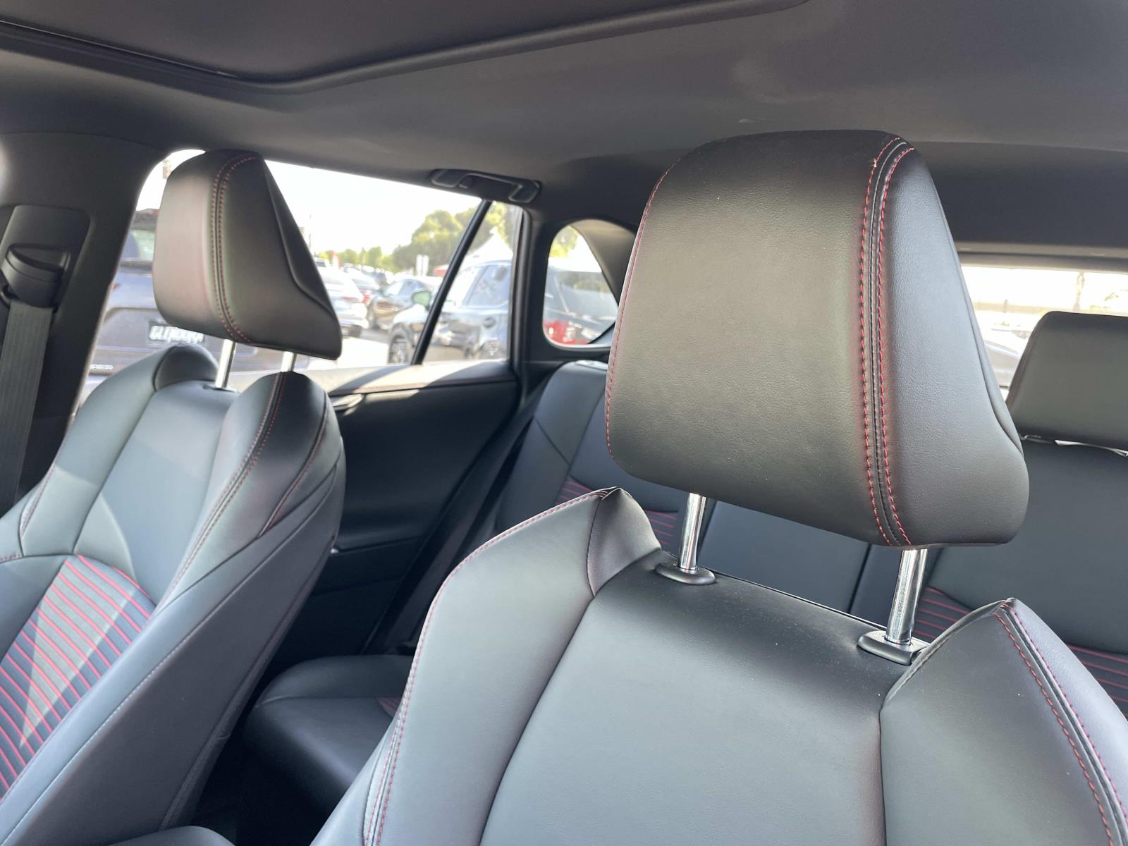 2024 Toyota RAV4 Prime XSE photo 18
