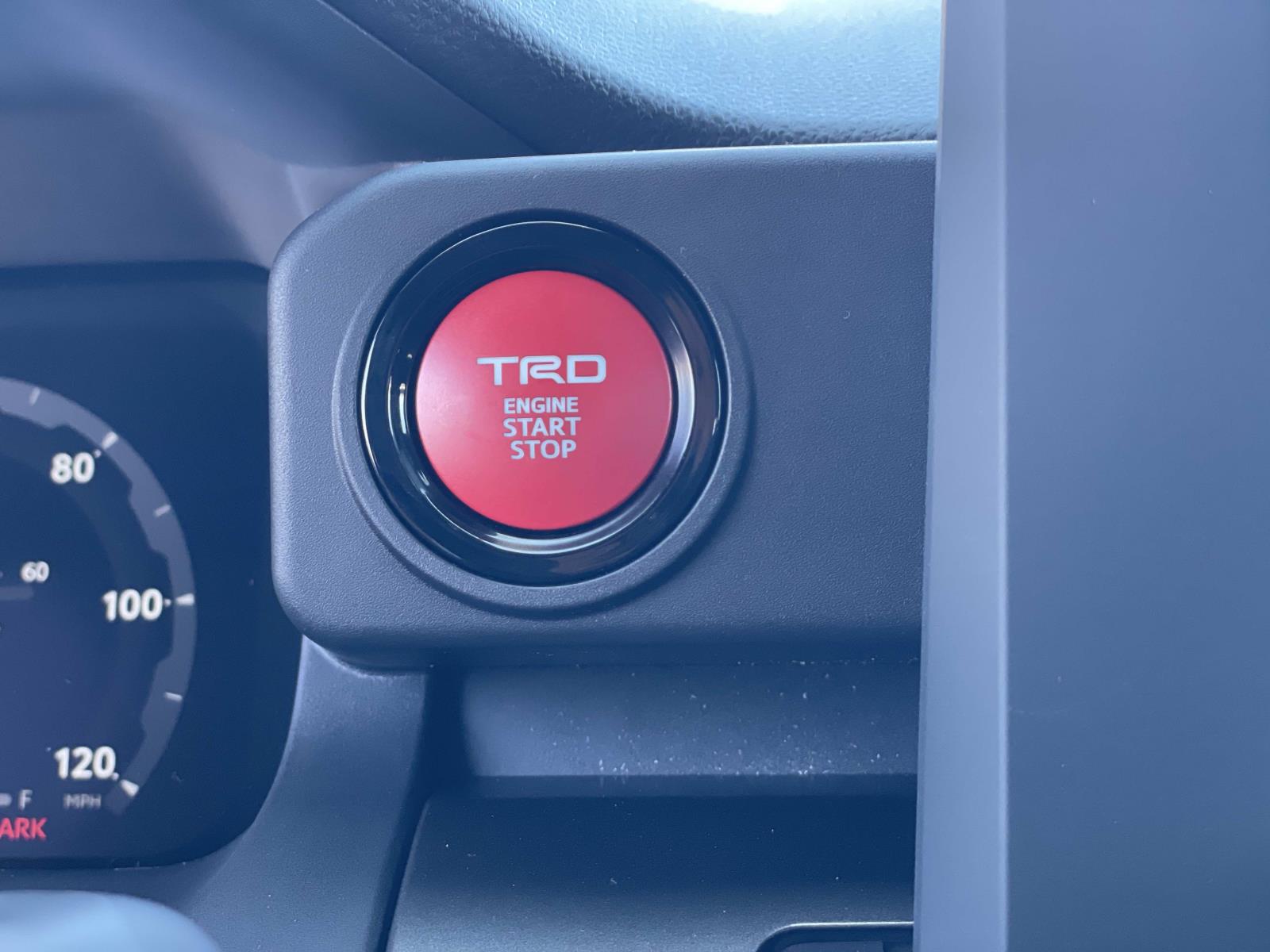 2025 Toyota Tacoma TRD Sport Double Cab photo 18