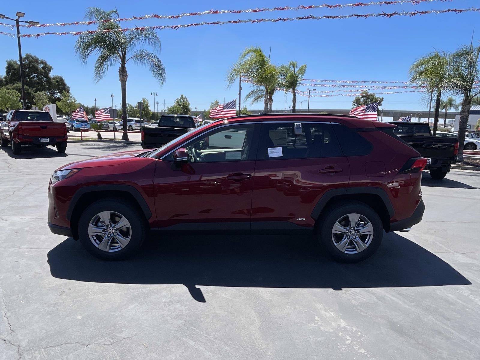2025 Toyota RAV4 Hybrid LE photo 6