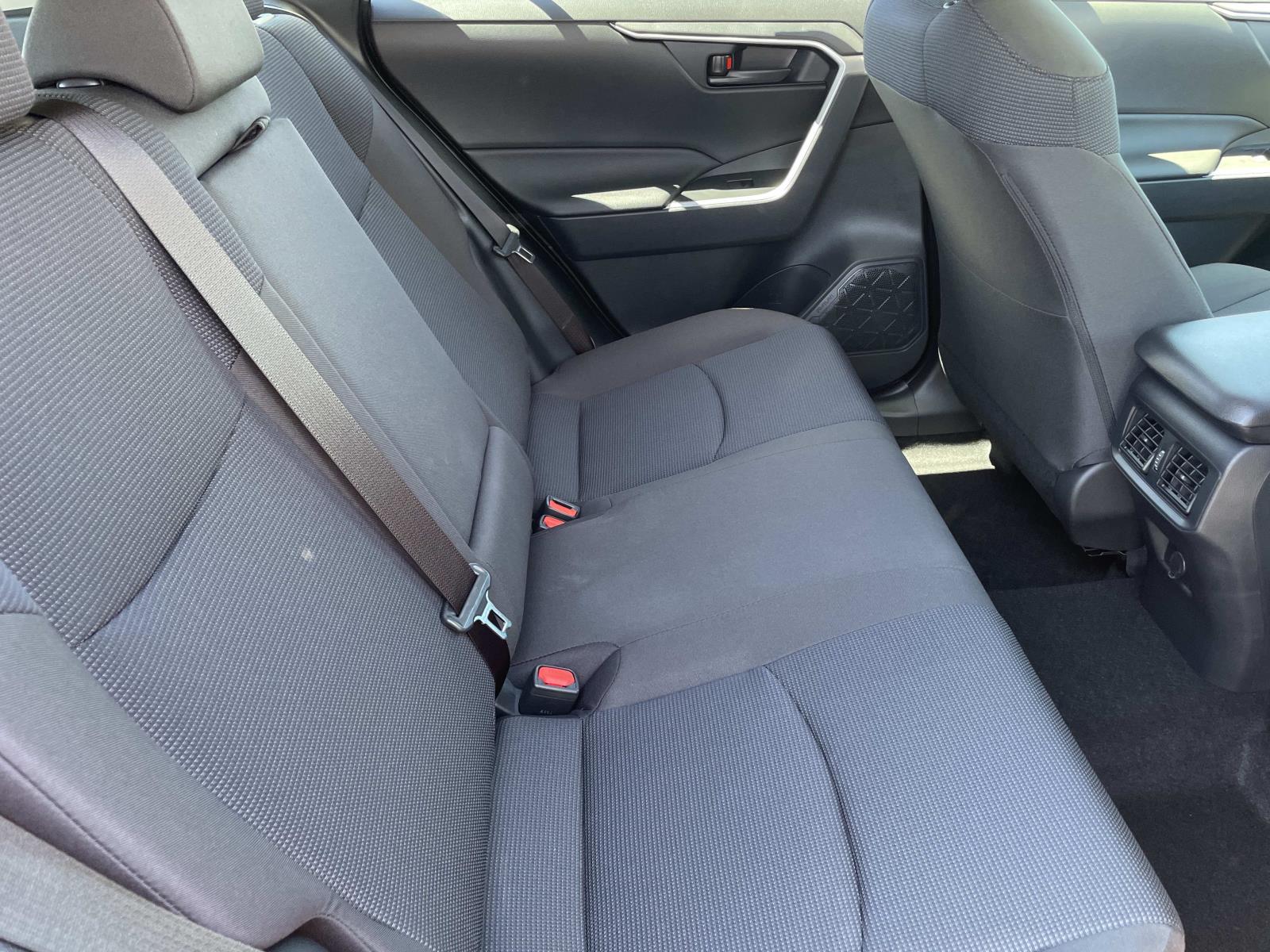 2025 Toyota RAV4 Hybrid LE photo 22