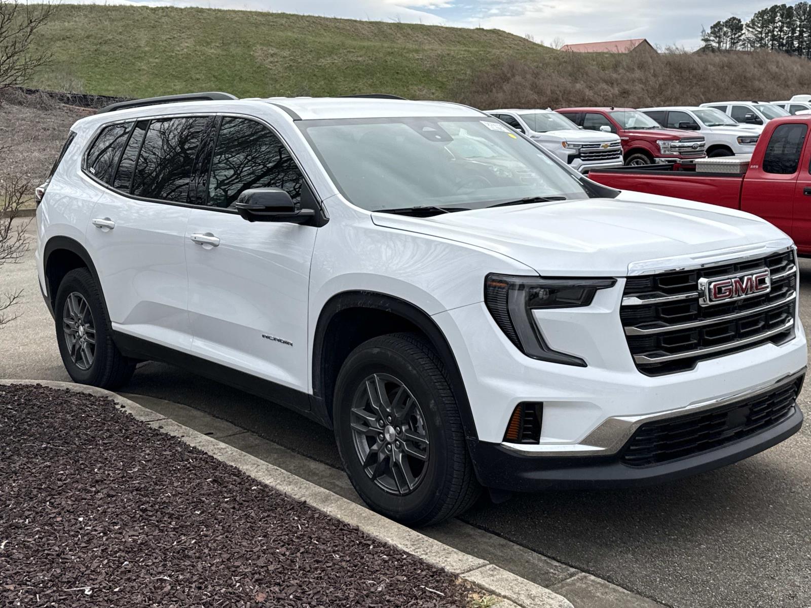 2025 GMC Acadia Elevation FWD