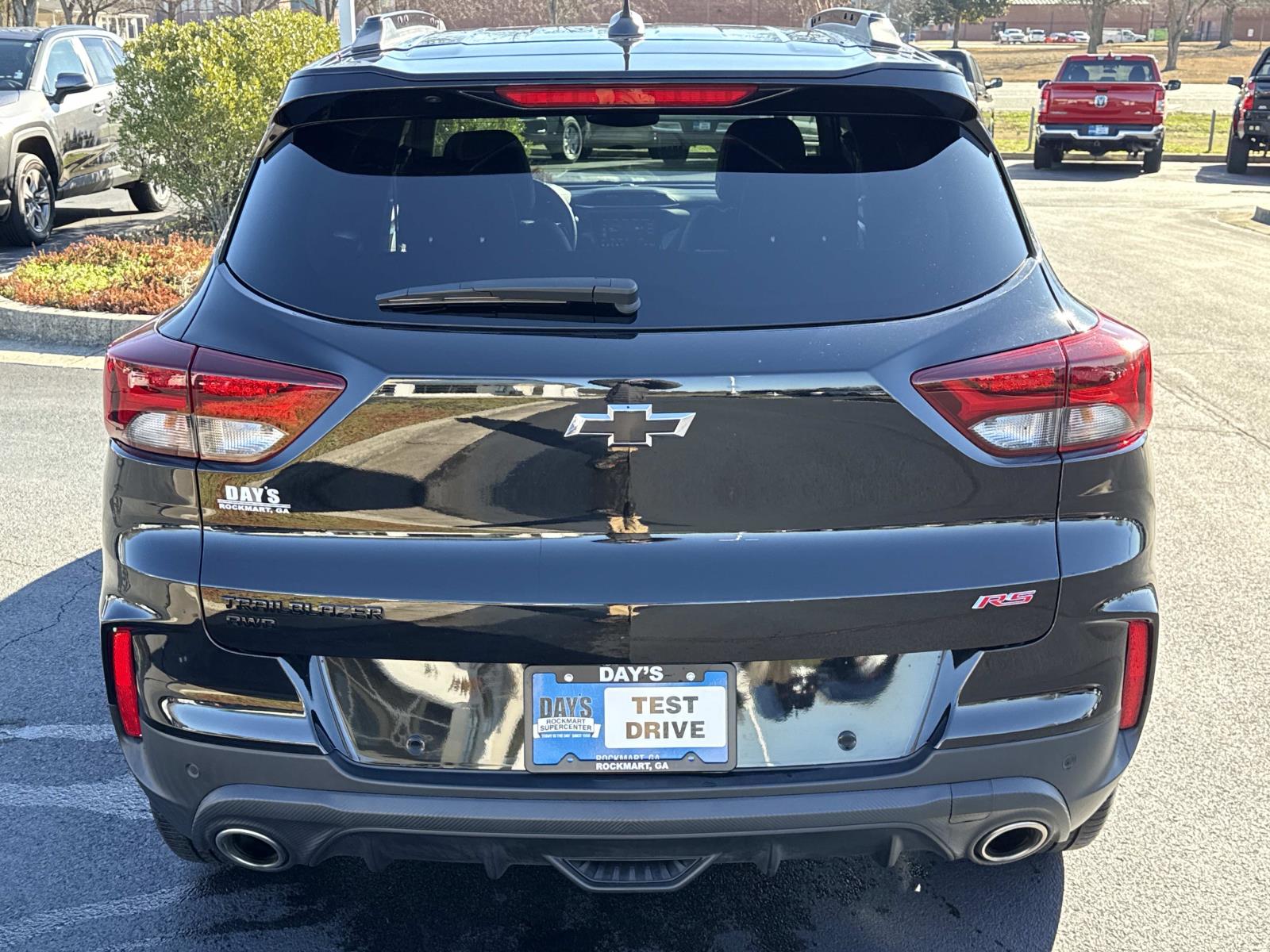 View vehicle photo 4