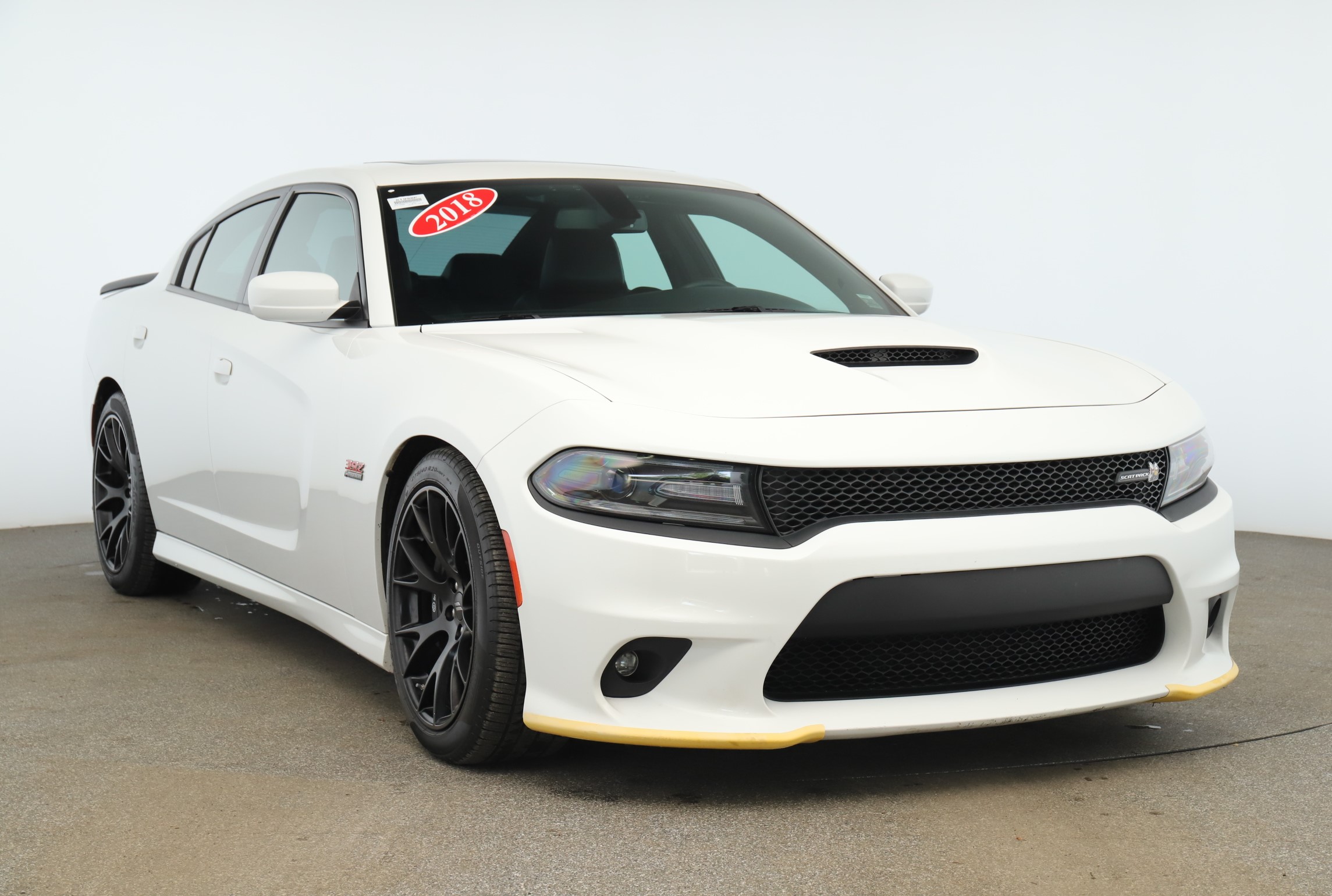 Certified Pre Owned 2018 Dodge Charger On Long Island L Amityville Ny 2c3cdxgj9jh185854