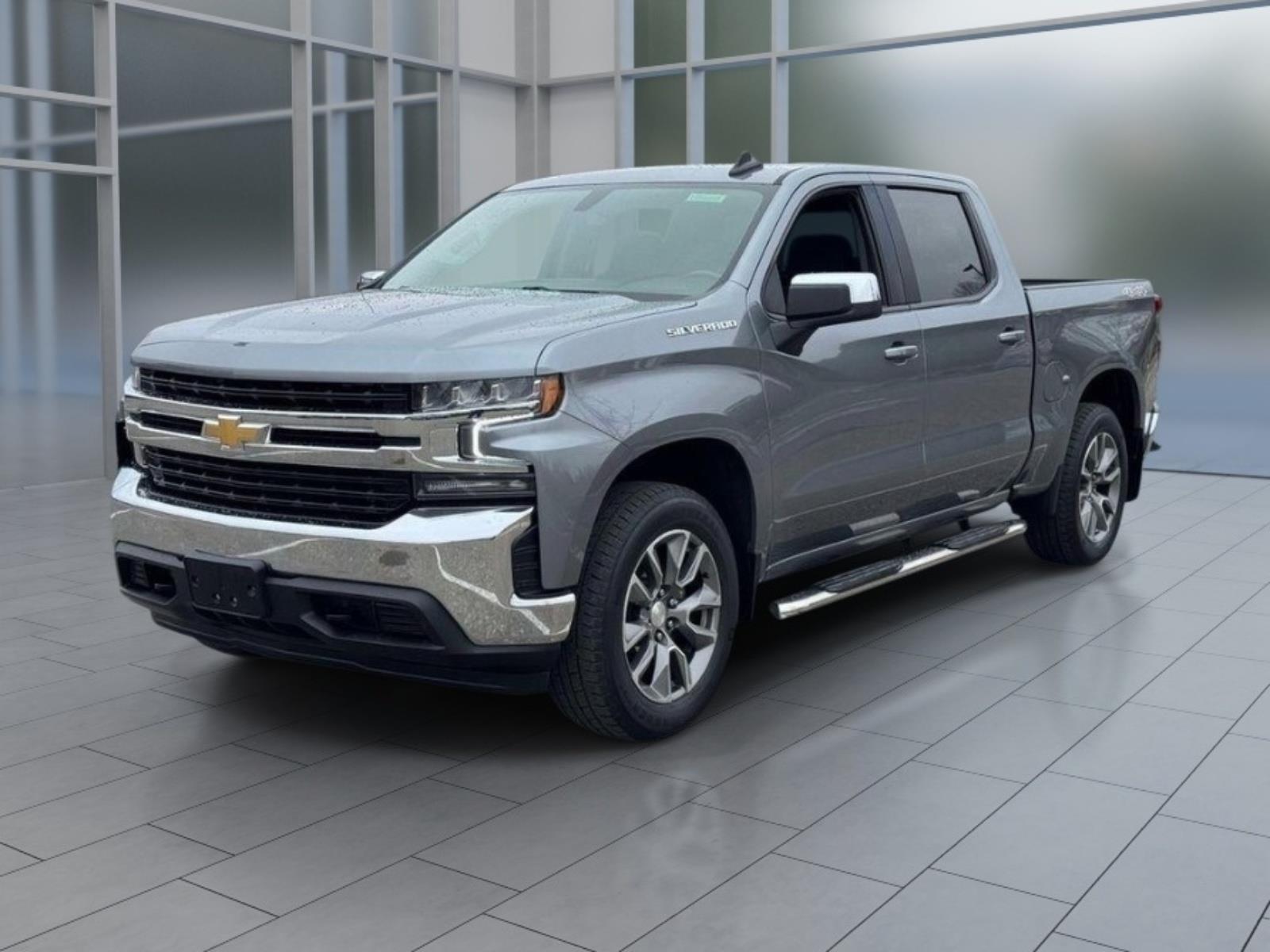 Gray 2022 Chevrolet Silverado 1500 LT Crew Cab 4WD Pickup Truck Four-Wheel Drive Automatic