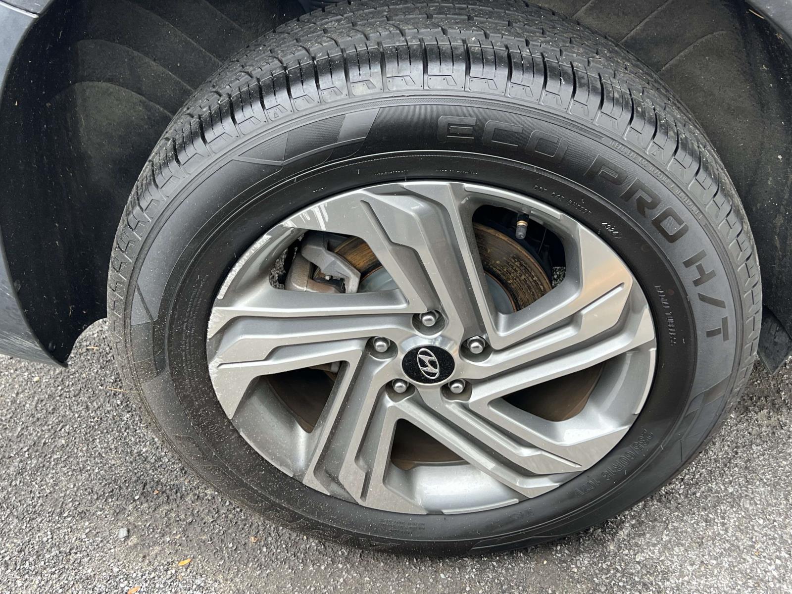 used 2022 Hyundai Santa Fe car, priced at $22,995