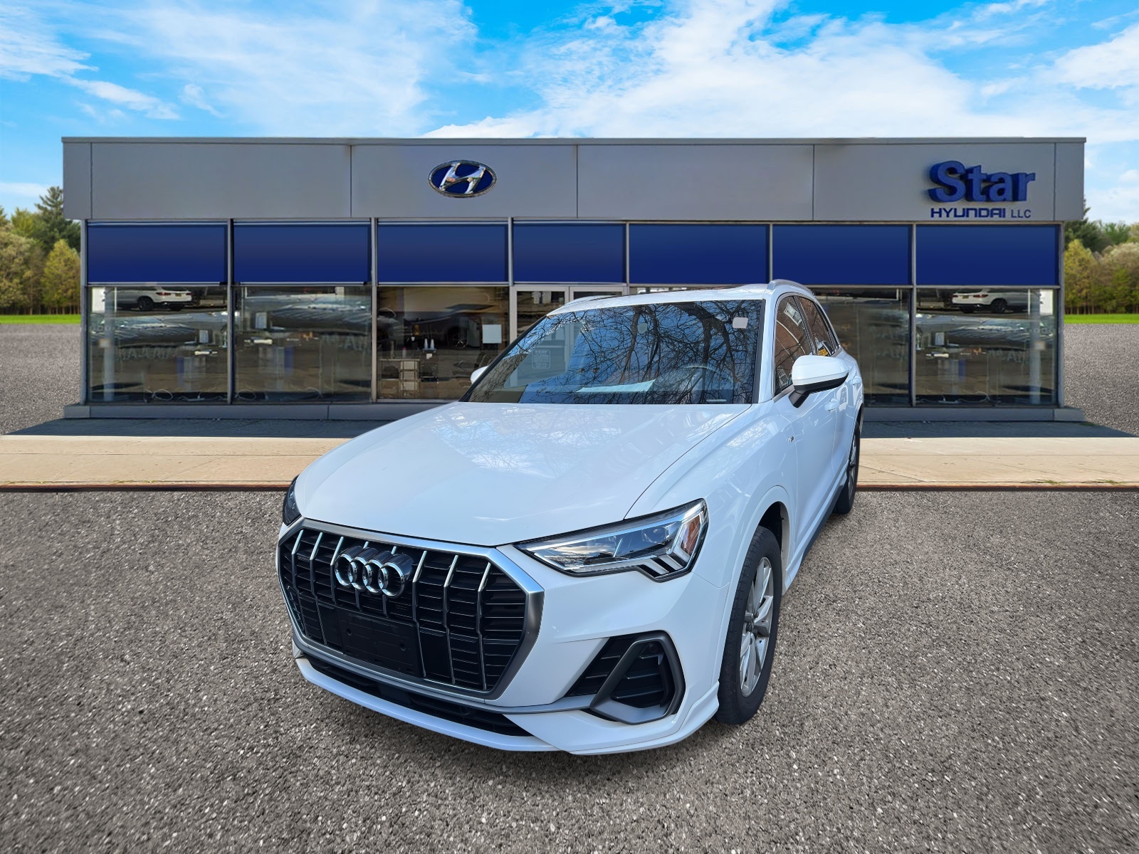 used 2023 Audi Q3 car, priced at $28,599