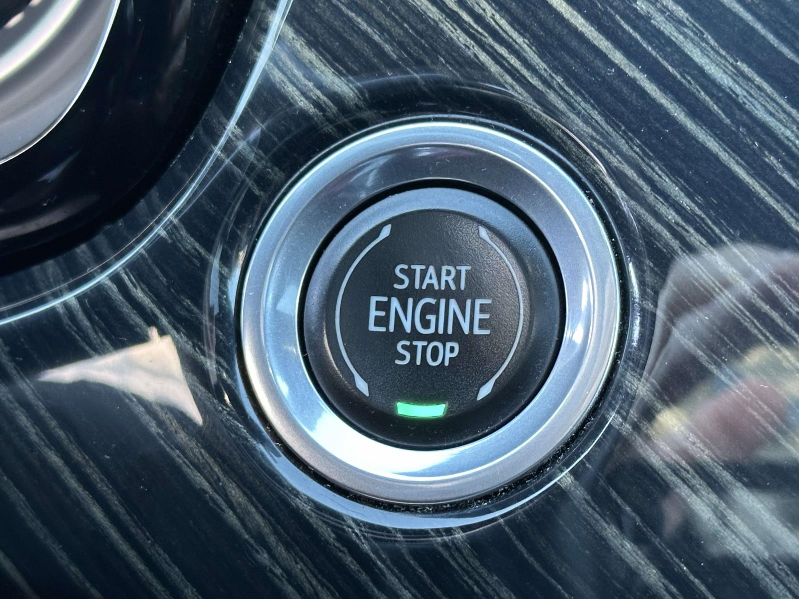 used 2022 Cadillac XT6 car, priced at $32,589